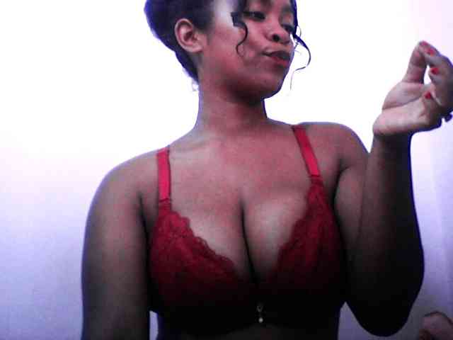 silviaLaBombe silviaLaBombe