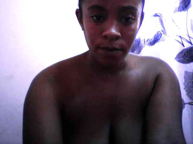 silviaLaBombe webcam