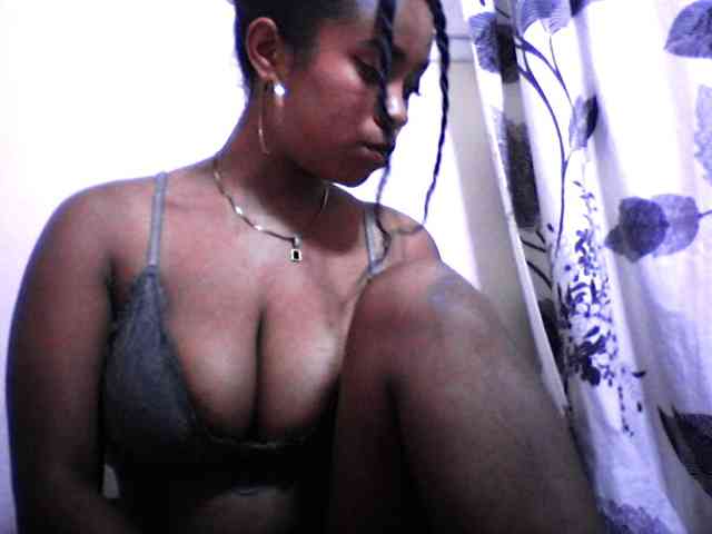 silviaLaBombe webcam