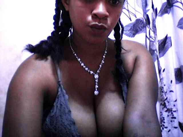 silviaLaBombe webcam