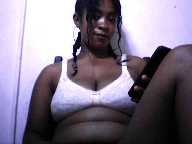 silviaLaBombe webcam