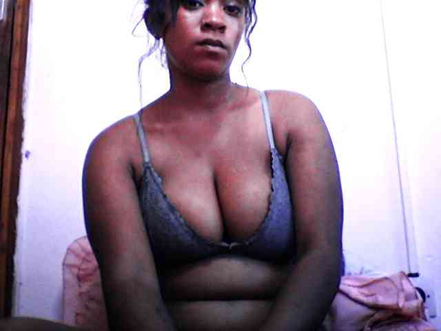silviaLaBombe webcam