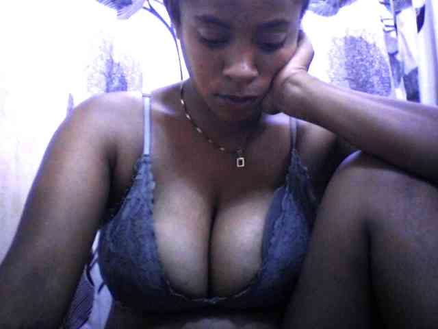 silviaLaBombe webcam