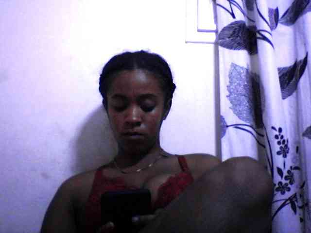 silviaLaBombe webcam