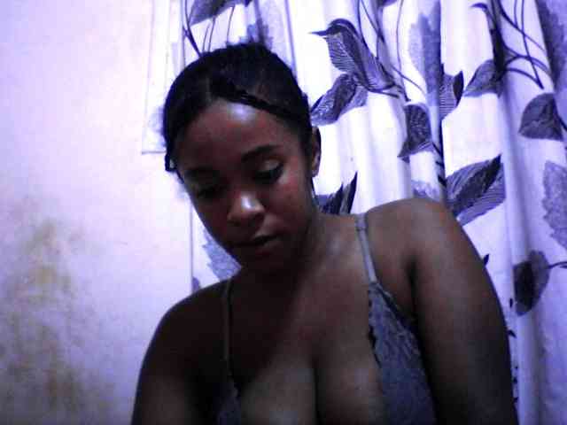 silviaLaBombe webcam