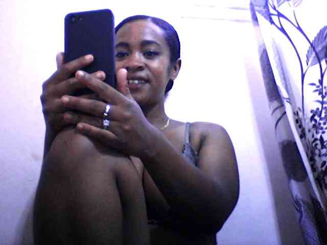 silviaLaBombe webcam