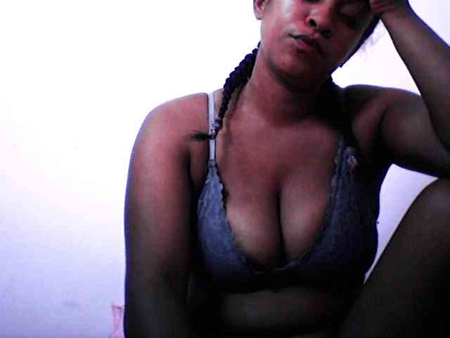 silviaLaBombe webcam