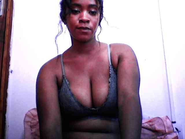 silviaLaBombe webcam
