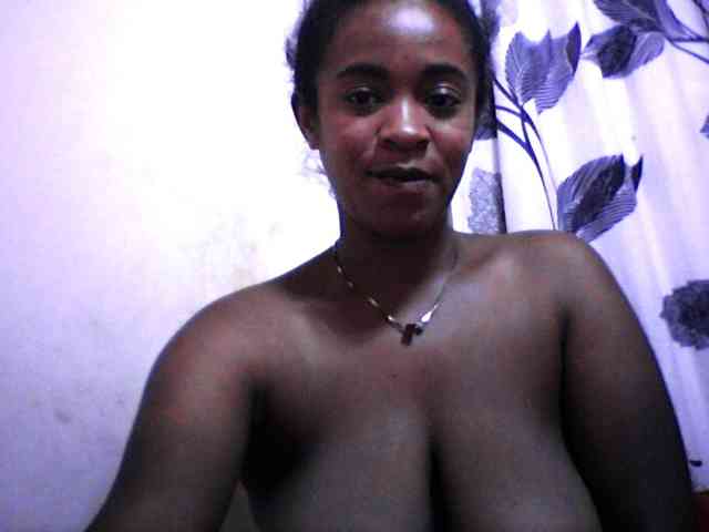 silviaLaBombe webcam