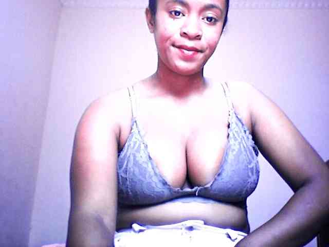 silviaLaBombe webcam