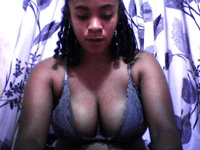 silviaLaBombe webcam