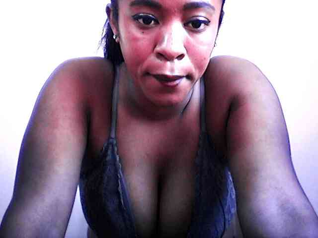 silviaLaBombe silviaLaBombe