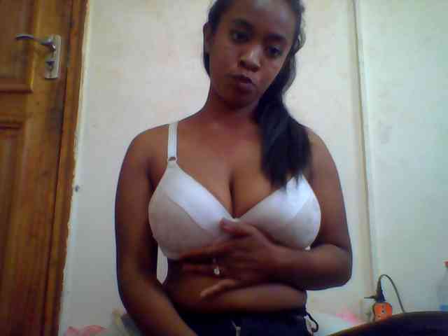 silviaLaBombe webcam