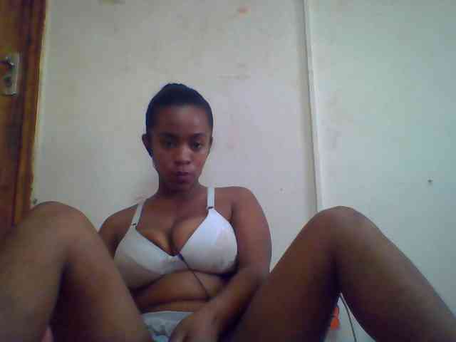 silviaLaBombe webcam
