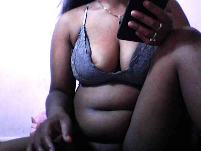 silviaLaBombe webcam