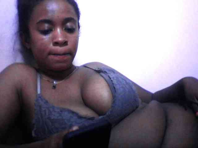 silviaLaBombe webcam