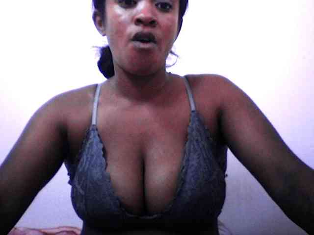 silviaLaBombe webcam