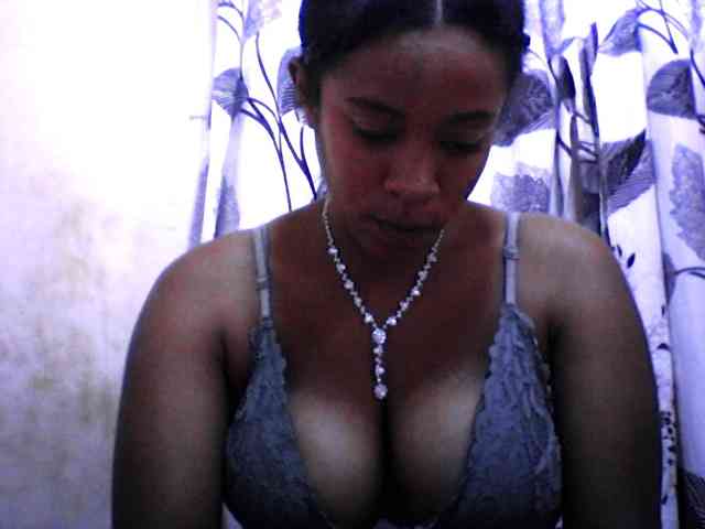 silviaLaBombe webcam