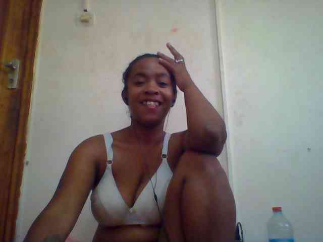 silviaLaBombe webcam
