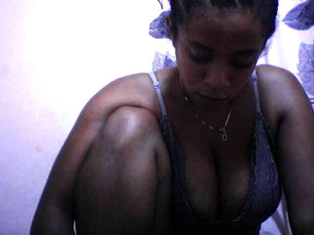 silviaLaBombe webcam