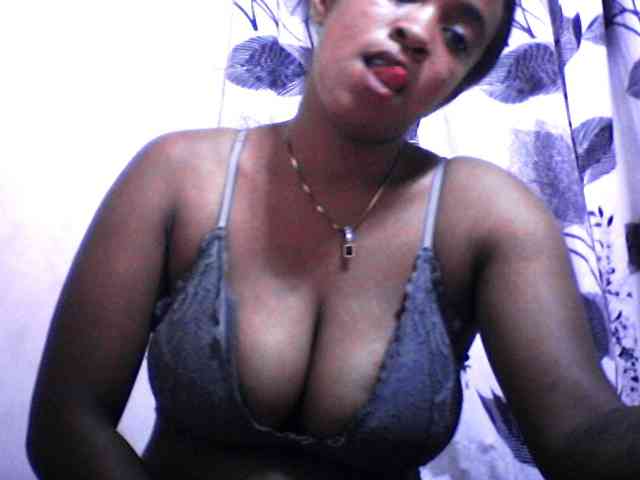 silviaLaBombe webcam