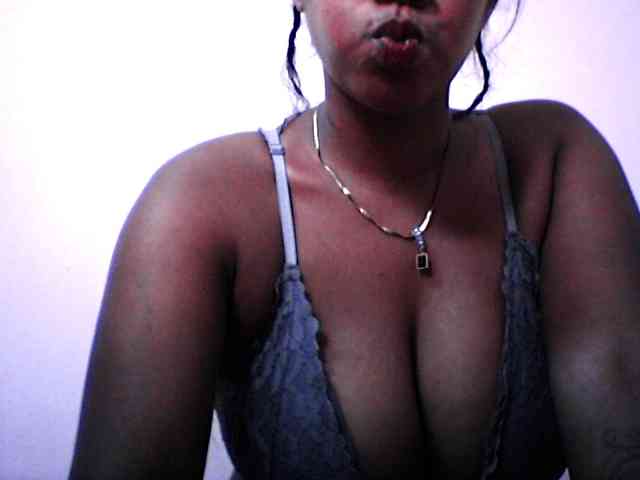 silviaLaBombe webcam