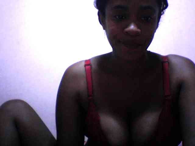 silviaLaBombe silviaLaBombe