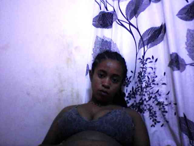 silviaLaBombe webcam