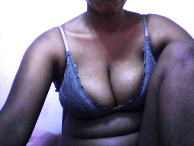 silviaLaBombe webcam