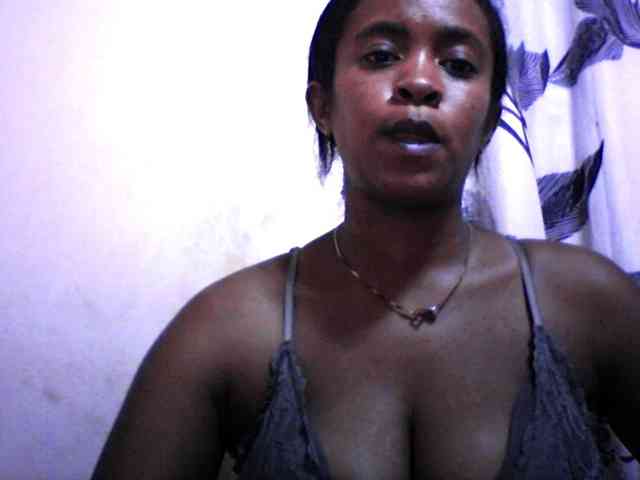 silviaLaBombe webcam