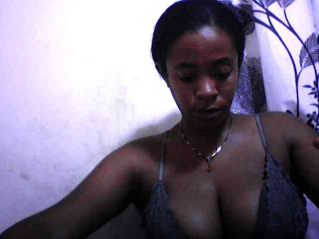 silviaLaBombe webcam