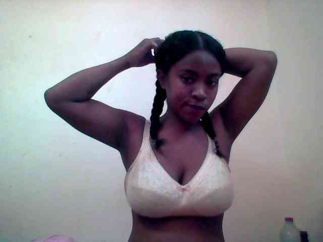 silviaLaBombe webcam