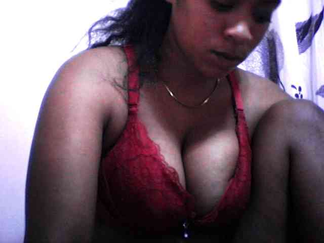 silviaLaBombe webcam