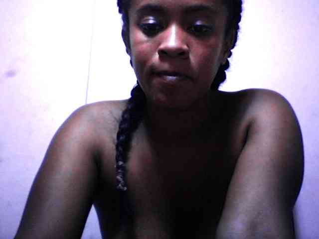 silviaLaBombe Live Webcam on BongaCams