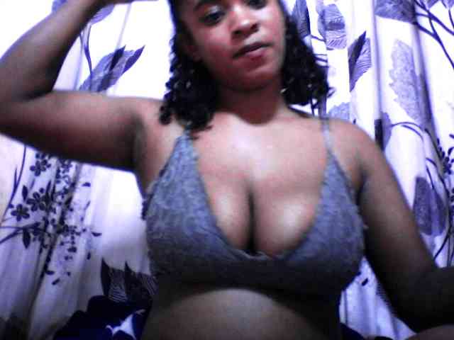 silviaLaBombe webcam