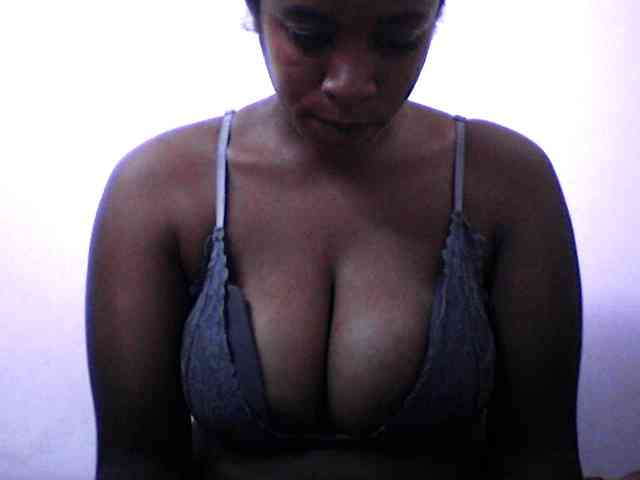 silviaLaBombe webcam