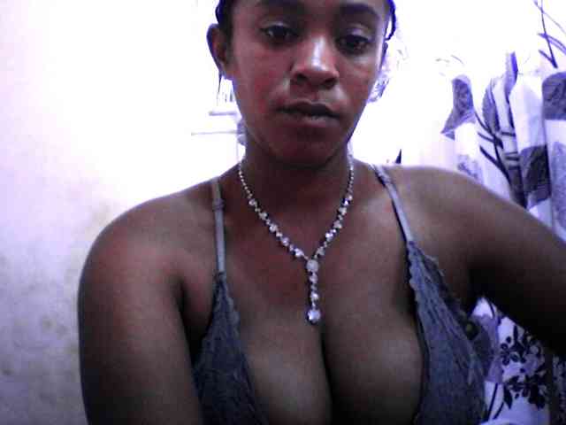 silviaLaBombe webcam