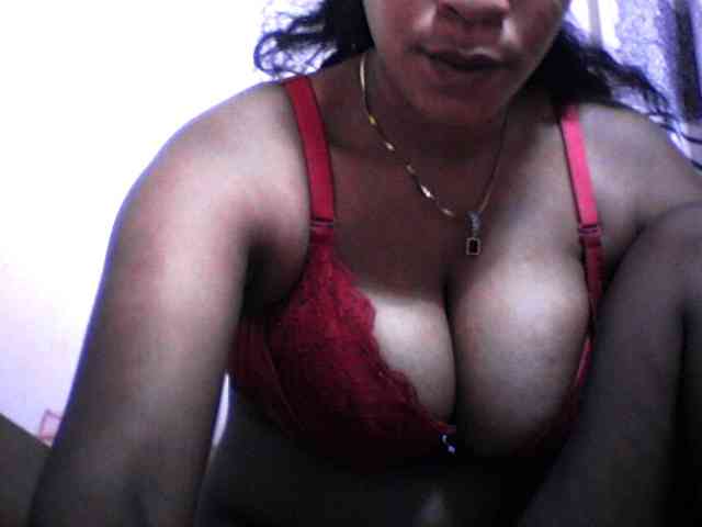 silviaLaBombe webcam