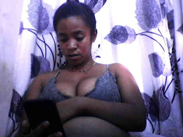 silviaLaBombe webcam