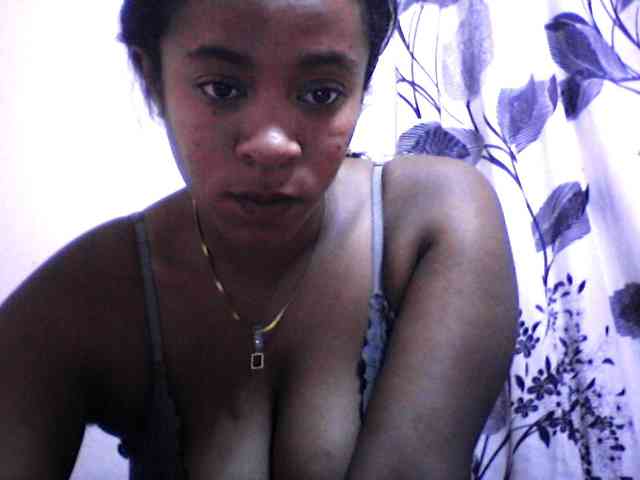 silviaLaBombe webcam