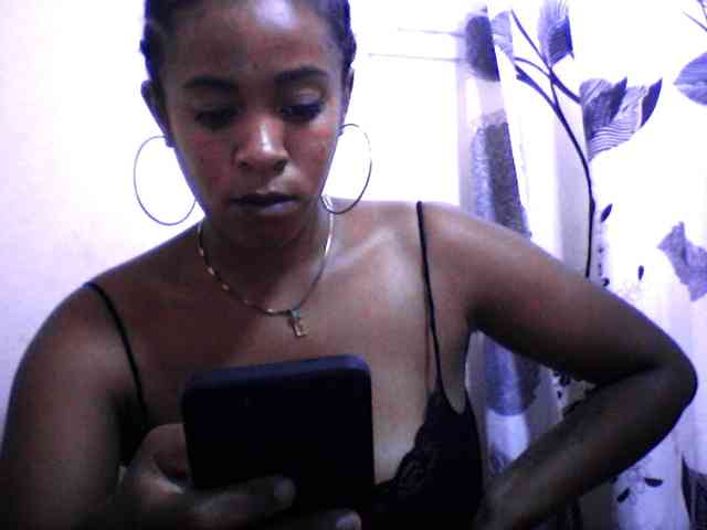 silviaLaBombe webcam