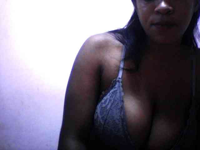 silviaLaBombe webcam