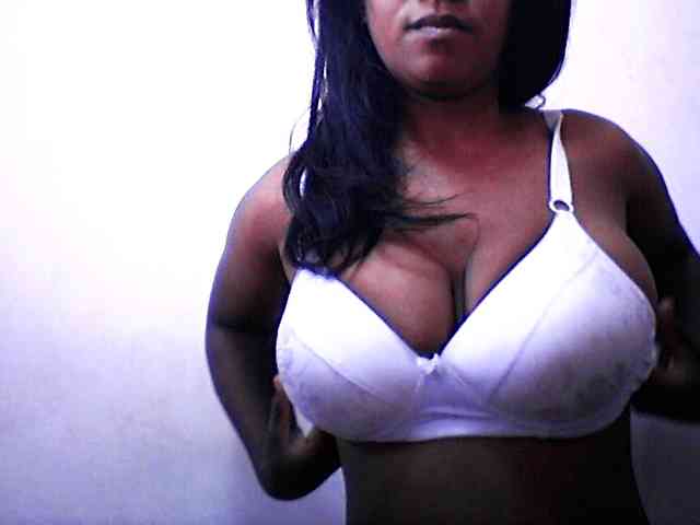 silviaLaBombe webcam