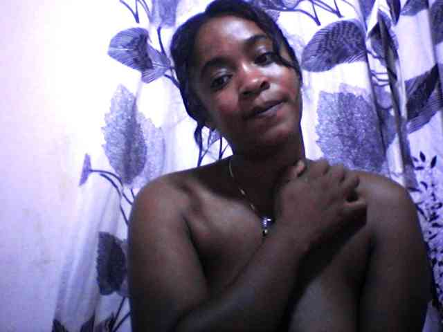 silviaLaBombe silviaLaBombe