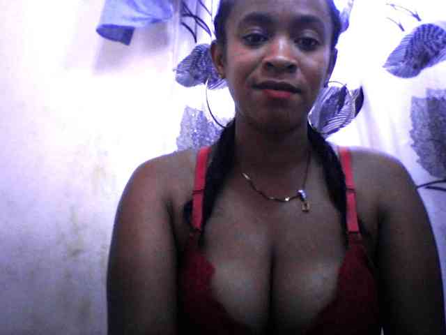 silviaLaBombe webcam