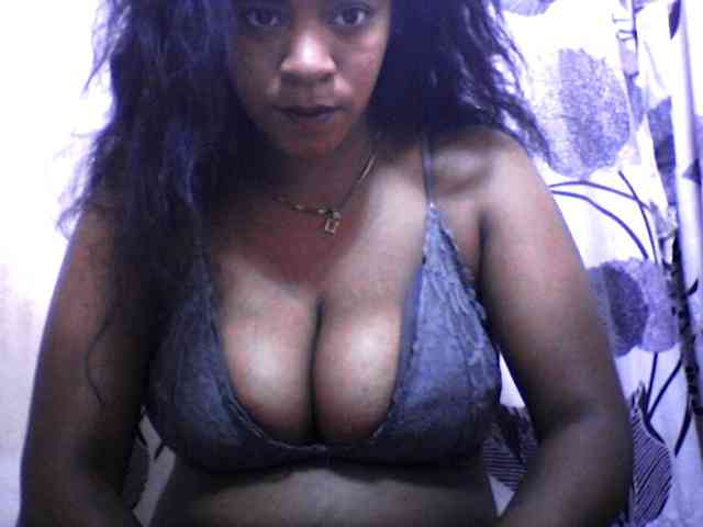 silviaLaBombe webcam