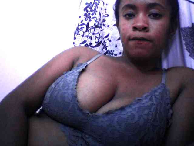 silviaLaBombe webcam