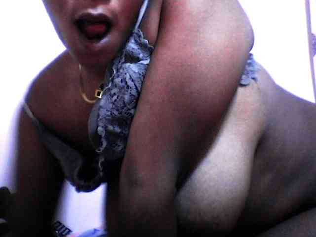 silviaLaBombe webcam