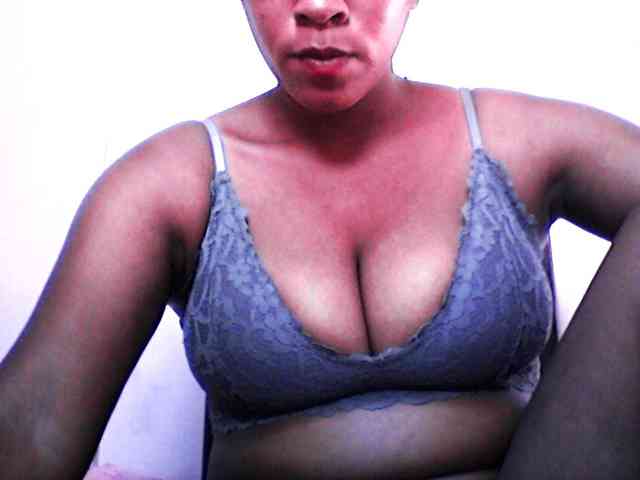 silviaLaBombe webcam