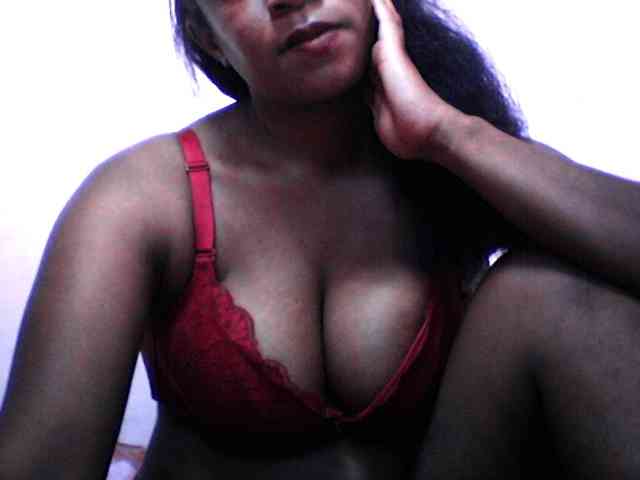 silviaLaBombe webcam